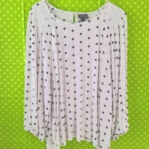 Women's Blouse *NWT*